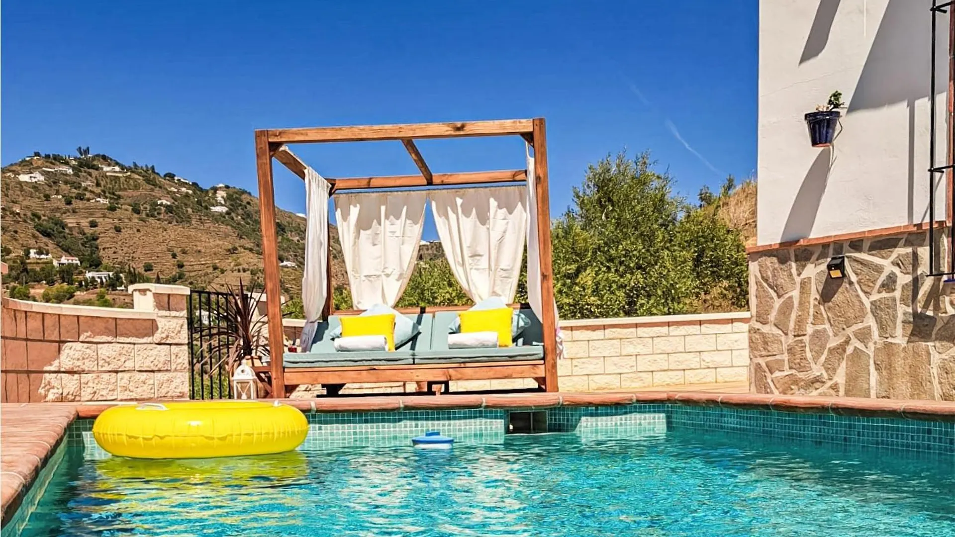 Beautiful Home In Competa Sayalonga Holiday home